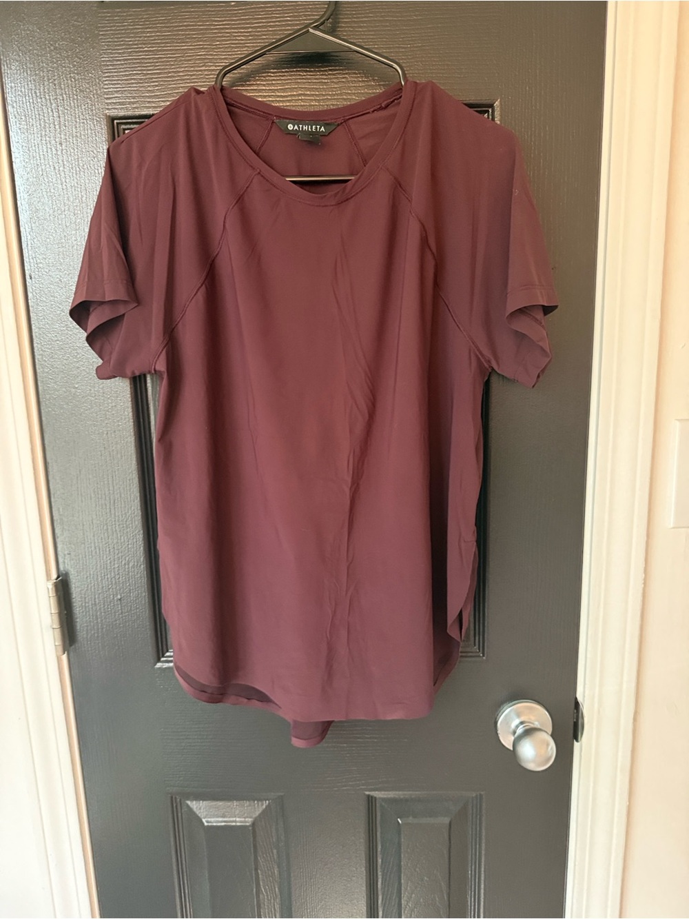 Athleta Women’s maroon Short-Sleeve Active Tee